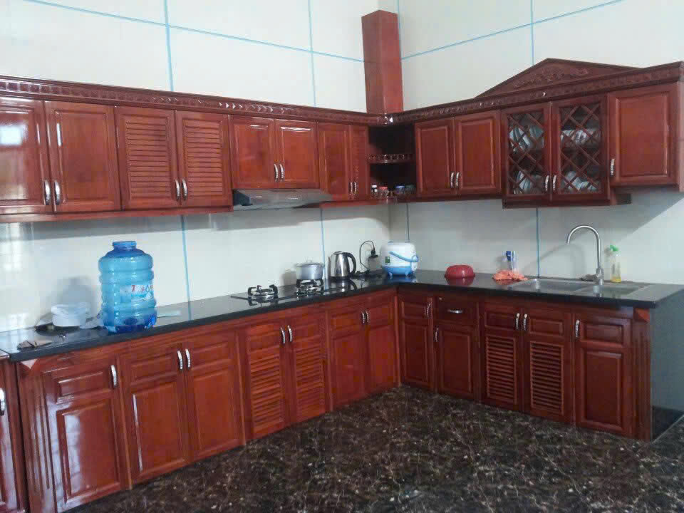 Tủ bếp gỗ chữ L cao cấp